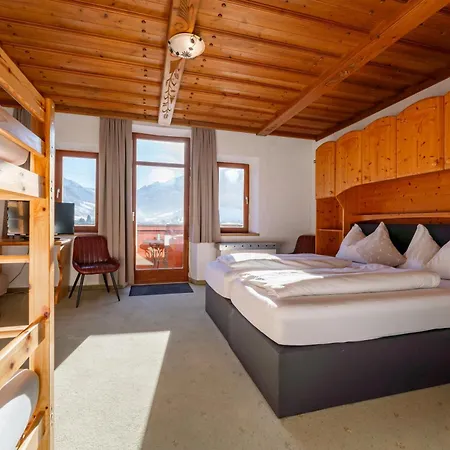 Post 3* フッシュ・アン・デア・グロースグロックナーシュトラーセ