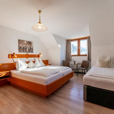 Post ホテル フッシュ・アン・デア・グロースグロックナーシュトラーセ