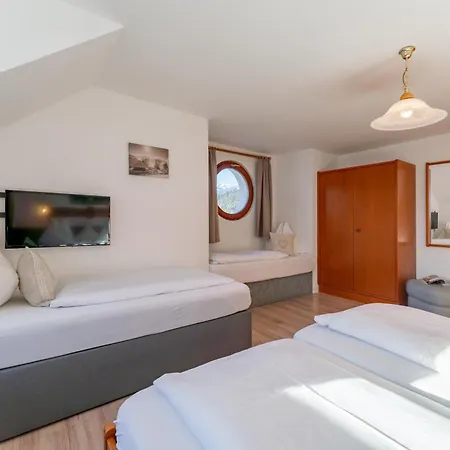 Hotel-gasthof Post - Grossglockner Alpenstrasse Free Entry ! Otel