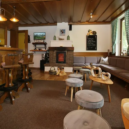 Post 3* フッシュ・アン・デア・グロースグロックナーシュトラーセ